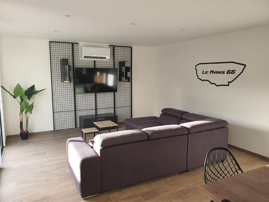 Maison A Theme Le Mans 66 * Guecelard